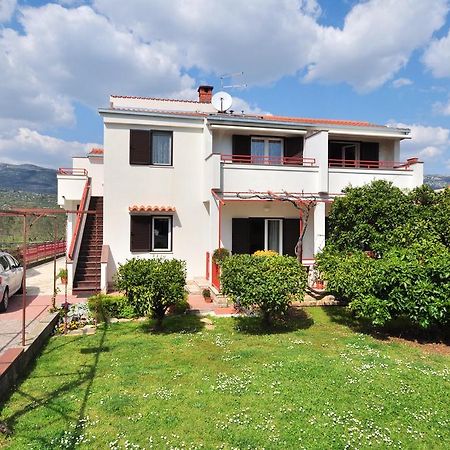 Apartments Zizic Kastela Exterior photo