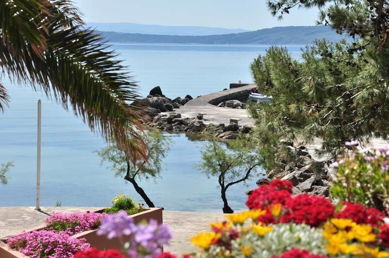 Apartments Zizic Kastela Exterior photo