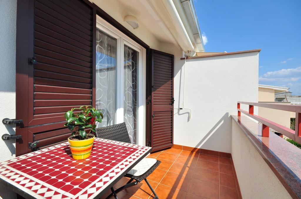Apartments Zizic Kastela Room photo