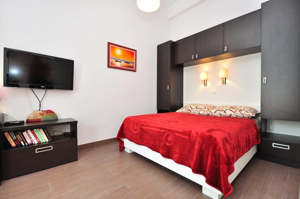 Apartments Zizic Kastela Room photo